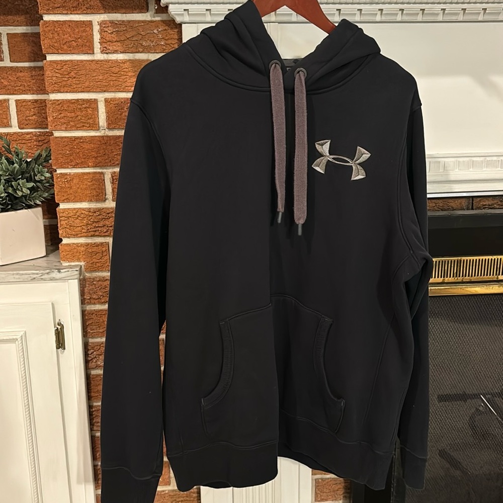 Under Armour Men’s Hoodie- Size Large-Charged Cotton Storm Cold Gear